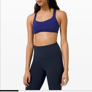 Lululemon Free to Be Sports Bra - Royal Blue